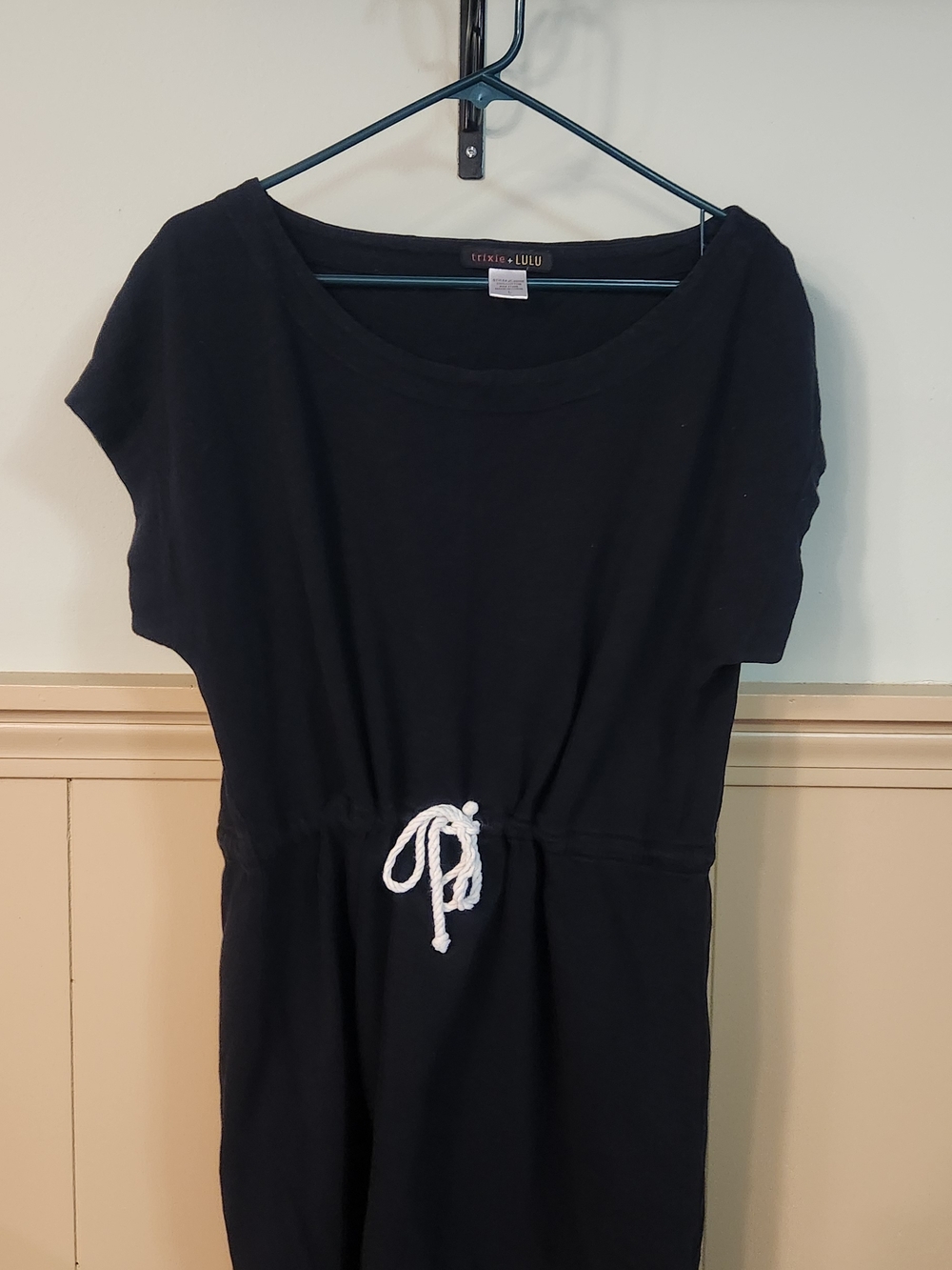 Trixie + Lulu Black Drawstring Waist T-Shirt Dress - Casual Knit Mini - Large - Picture 7 of 8